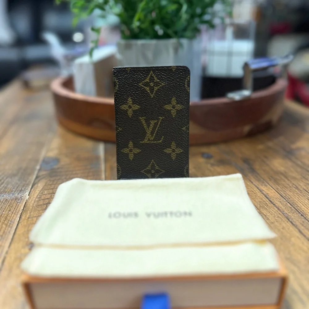 Louis Vuitton Monogram Card Holder Business Card Case Entrupy Authenticated COA